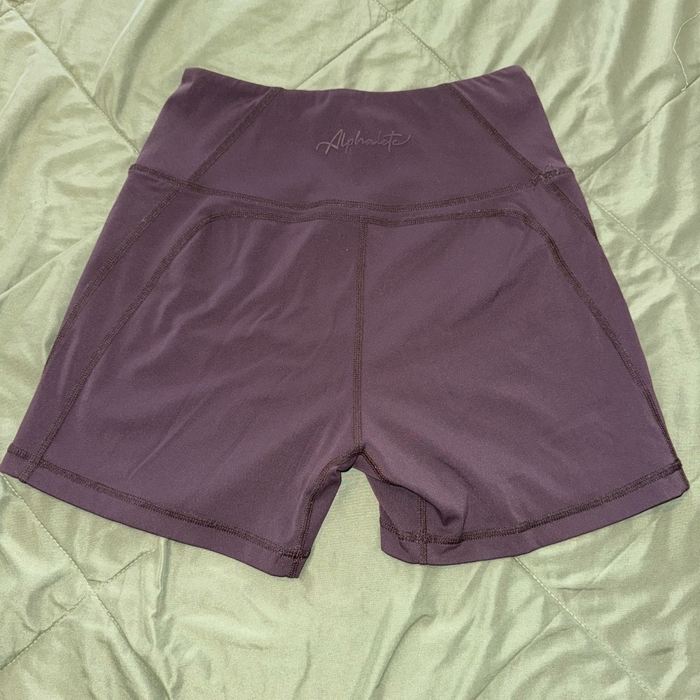 Alphalete black Bike Shorts Moisture-Wicking Mid-Thigh